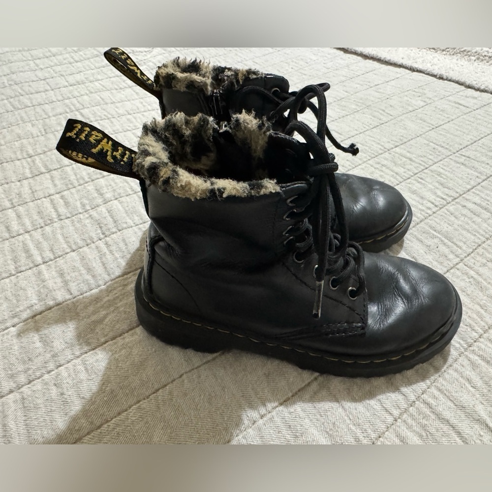 Dr Martens Black Kids Boots with Fur Lining size 13